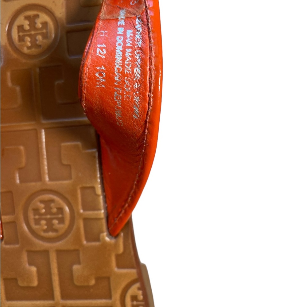 Tory Burch Thora Patent Leather Thong Flip Flops - Picture 3 of 4